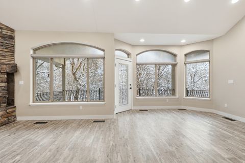 Tiny photo for 1284 E CANYON CREEK DR S, Bountiful, UT 84010 (MLS # 2116168)