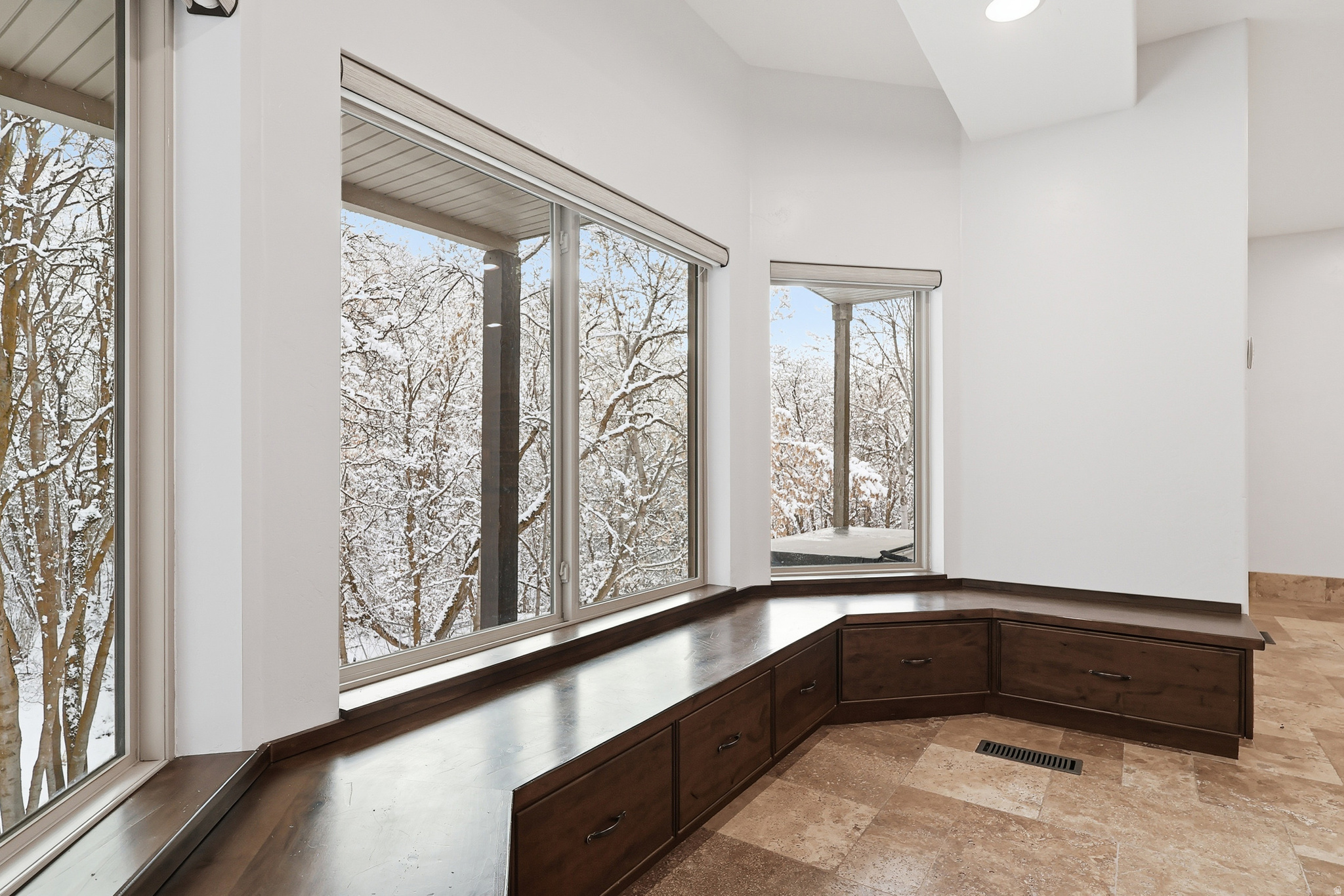 CREEKWOOD OF I.S. - Residential