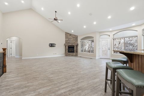 Tiny photo for 1284 E CANYON CREEK DR S, Bountiful, UT 84010 (MLS # 2116168)