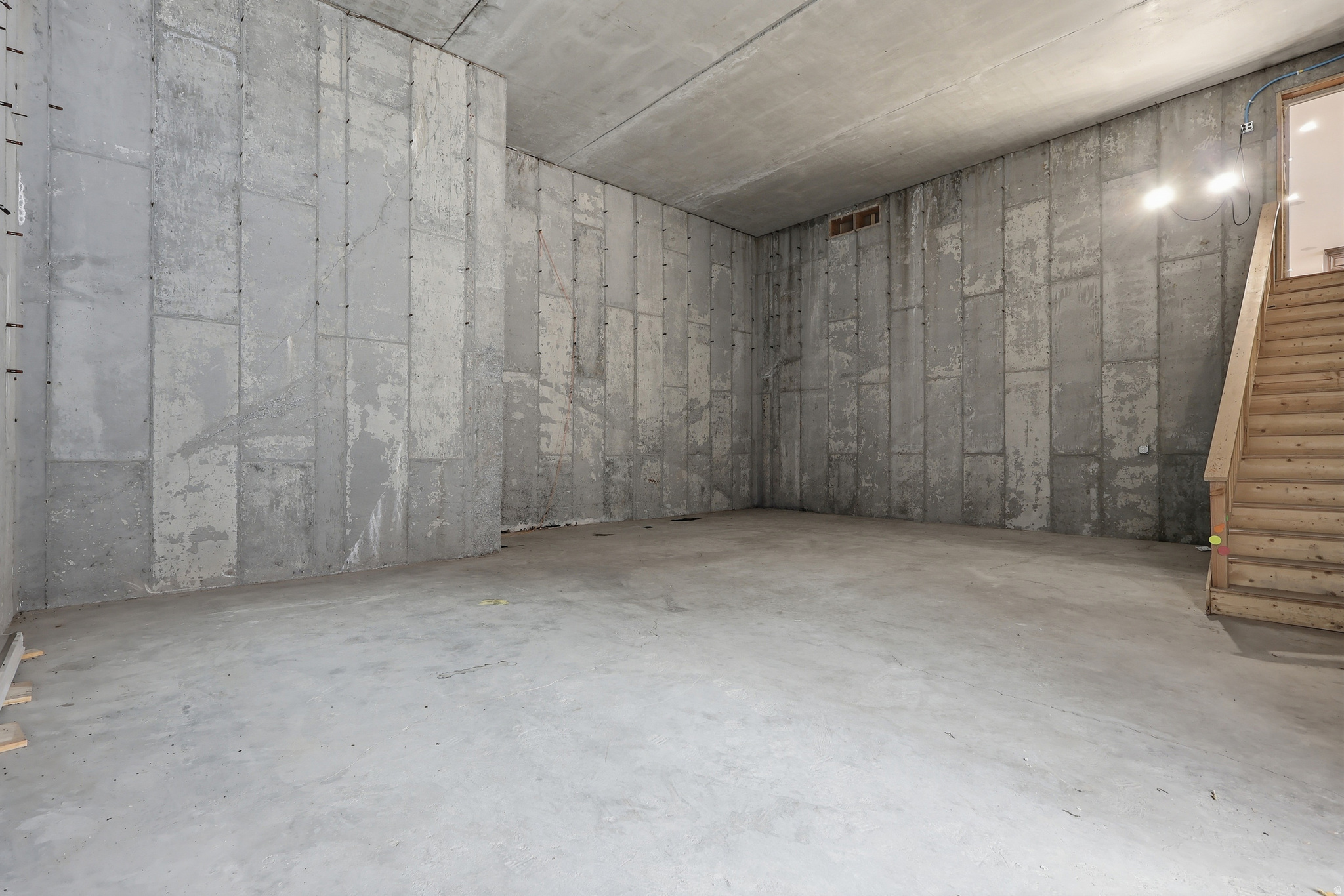 CREEKWOOD OF I.S. - Residential