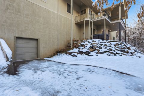 Tiny photo for 1284 E CANYON CREEK DR S, Bountiful, UT 84010 (MLS # 2116168)