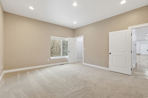 Tiny photo for 1284 E CANYON CREEK DR S, Bountiful, UT 84010 (MLS # 2116168)