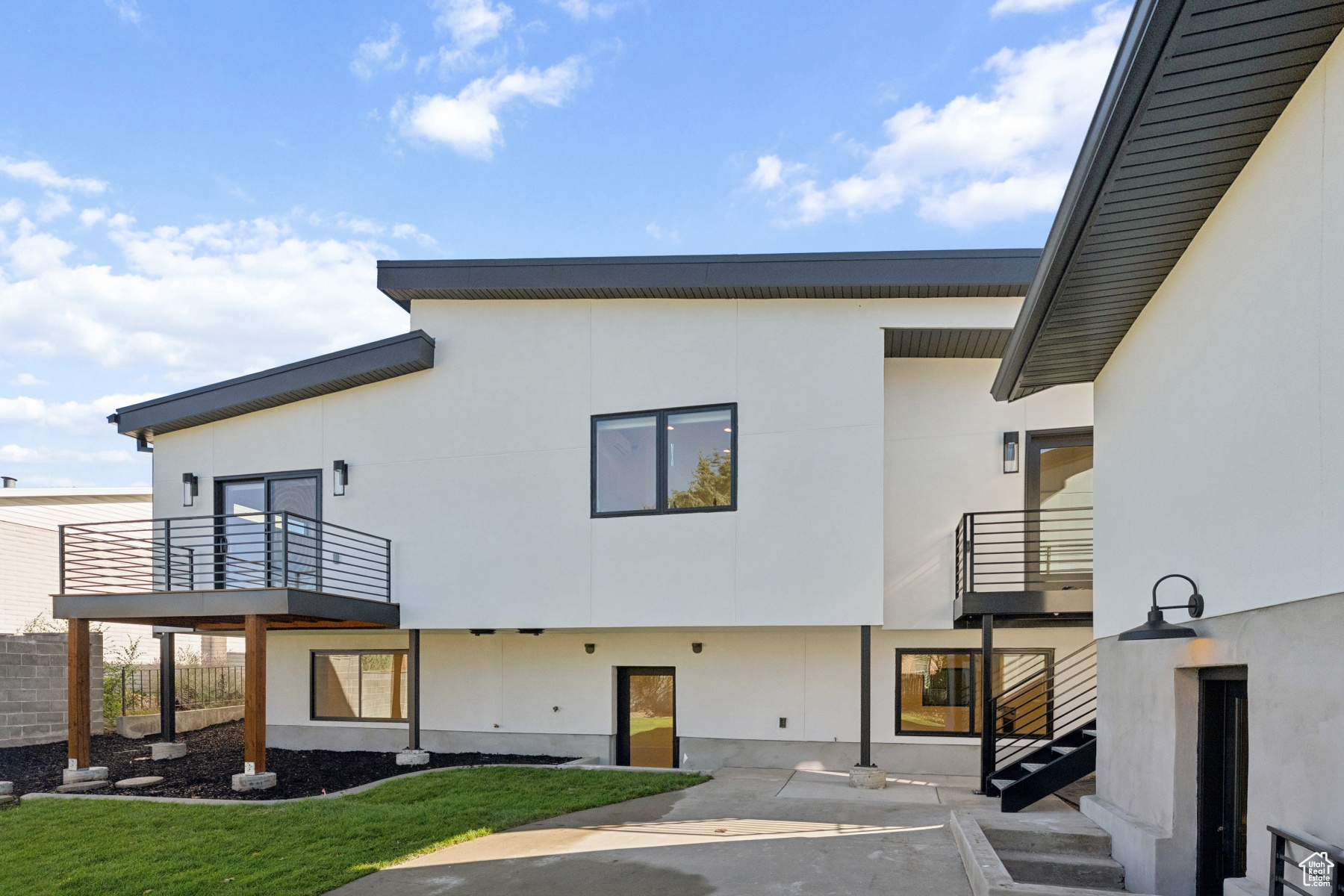 Salt Lake City, Utah 84121, United States, 5 Bedrooms Bedrooms, ,4 BathroomsBathrooms,Residential,Active,234376