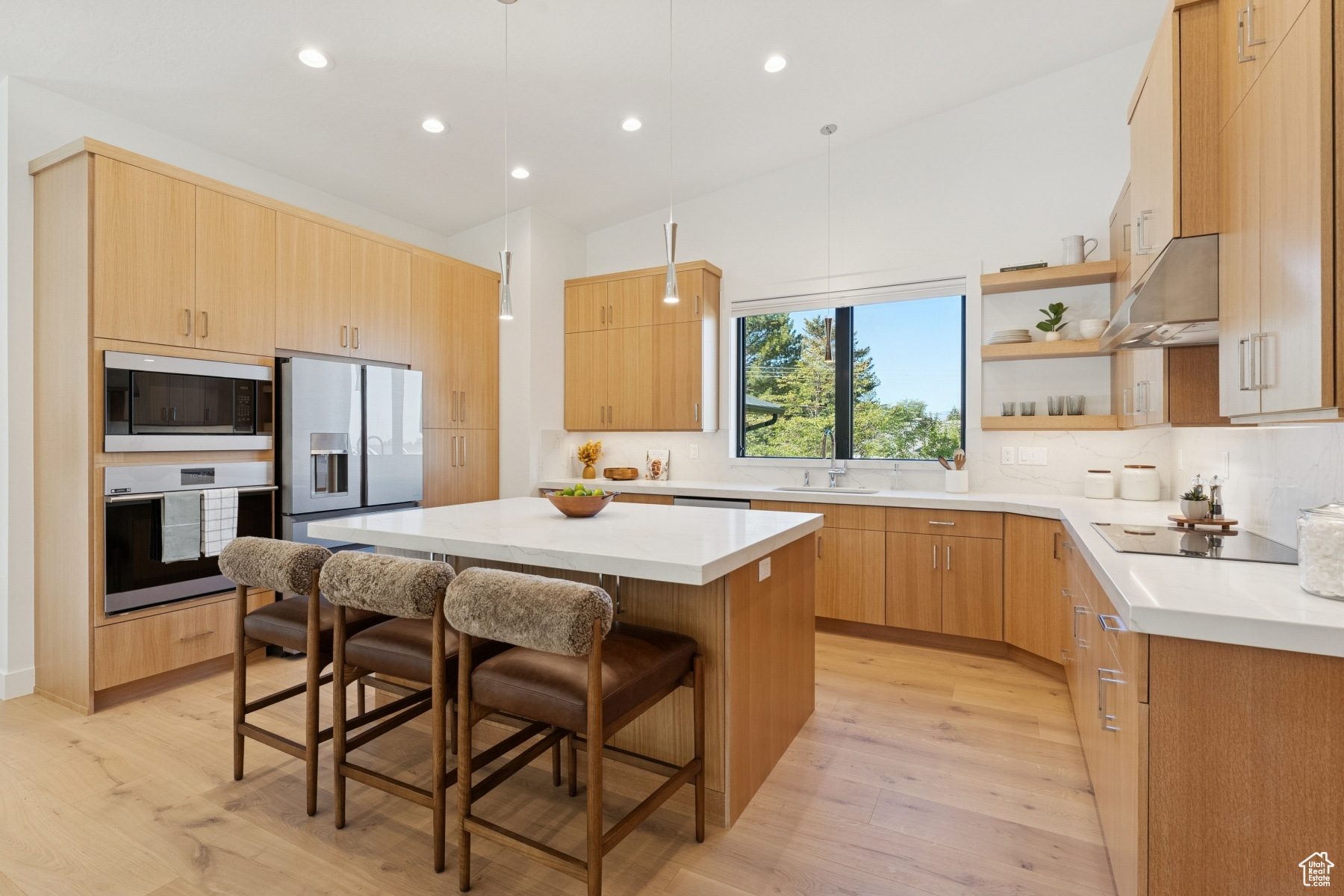 Salt Lake City, Utah 84121, United States, 5 Bedrooms Bedrooms, ,4 BathroomsBathrooms,Residential,Active,234376