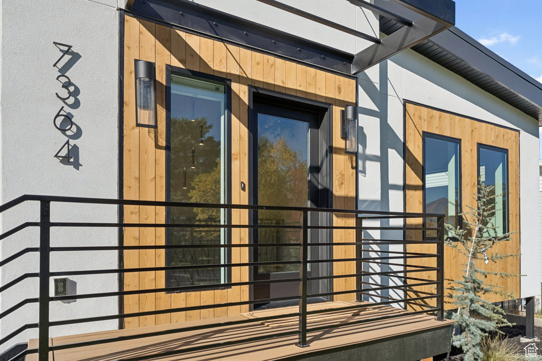 Salt Lake City, Utah 84121, United States, 5 Bedrooms Bedrooms, ,4 BathroomsBathrooms,Residential,Active,234376