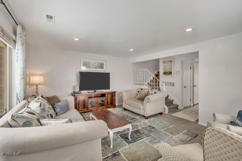 Tiny photo for 1205 E 986 S, Fruit Heights, UT 84037 (MLS # 2138523)