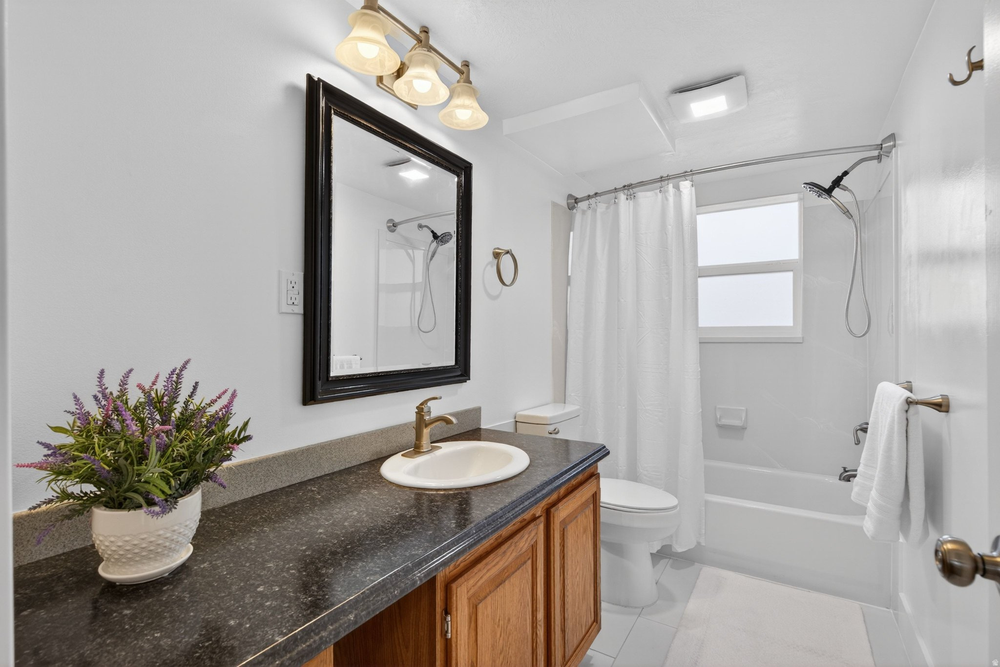 WHITE SANDS - Residential