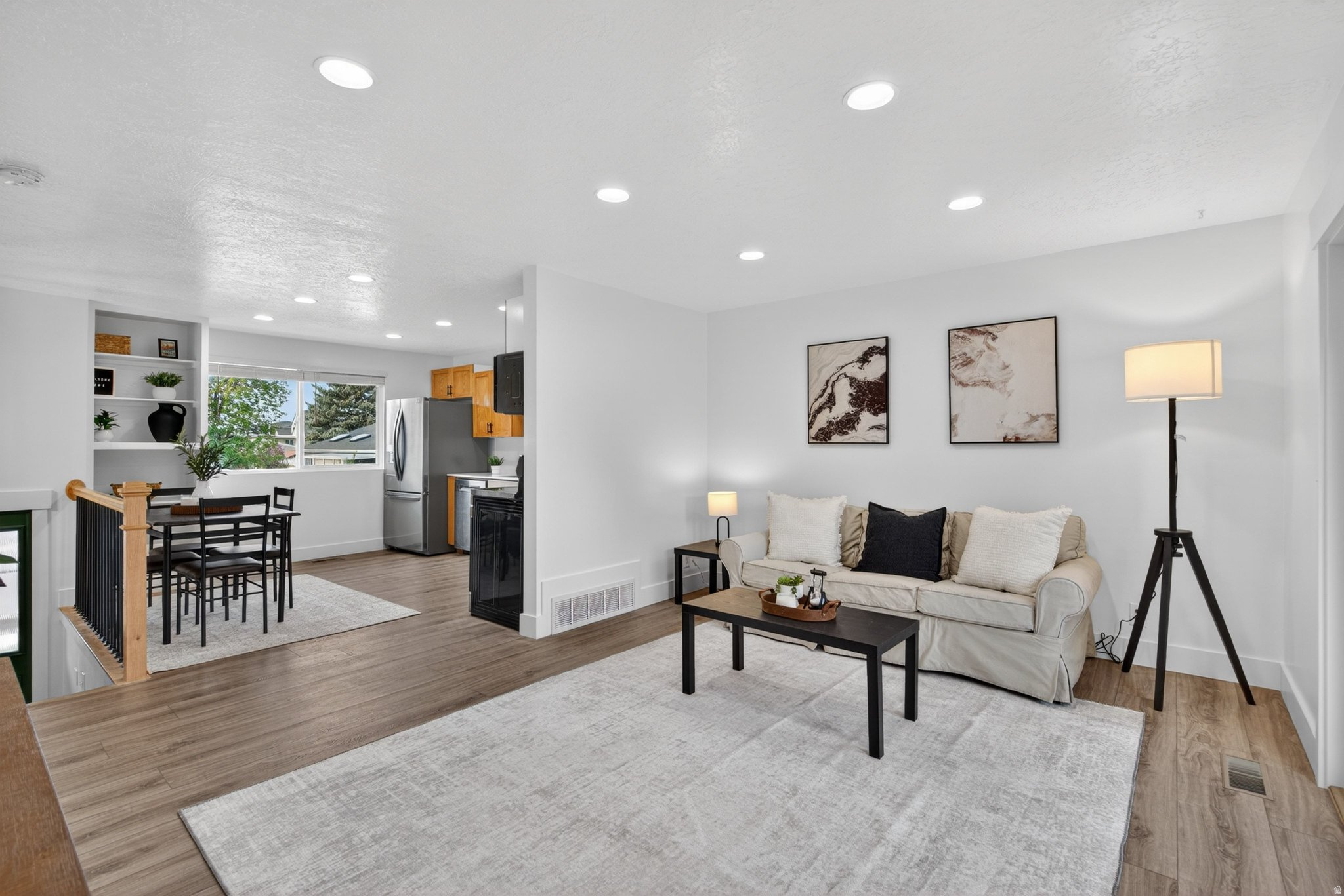 WHITE SANDS - Residential