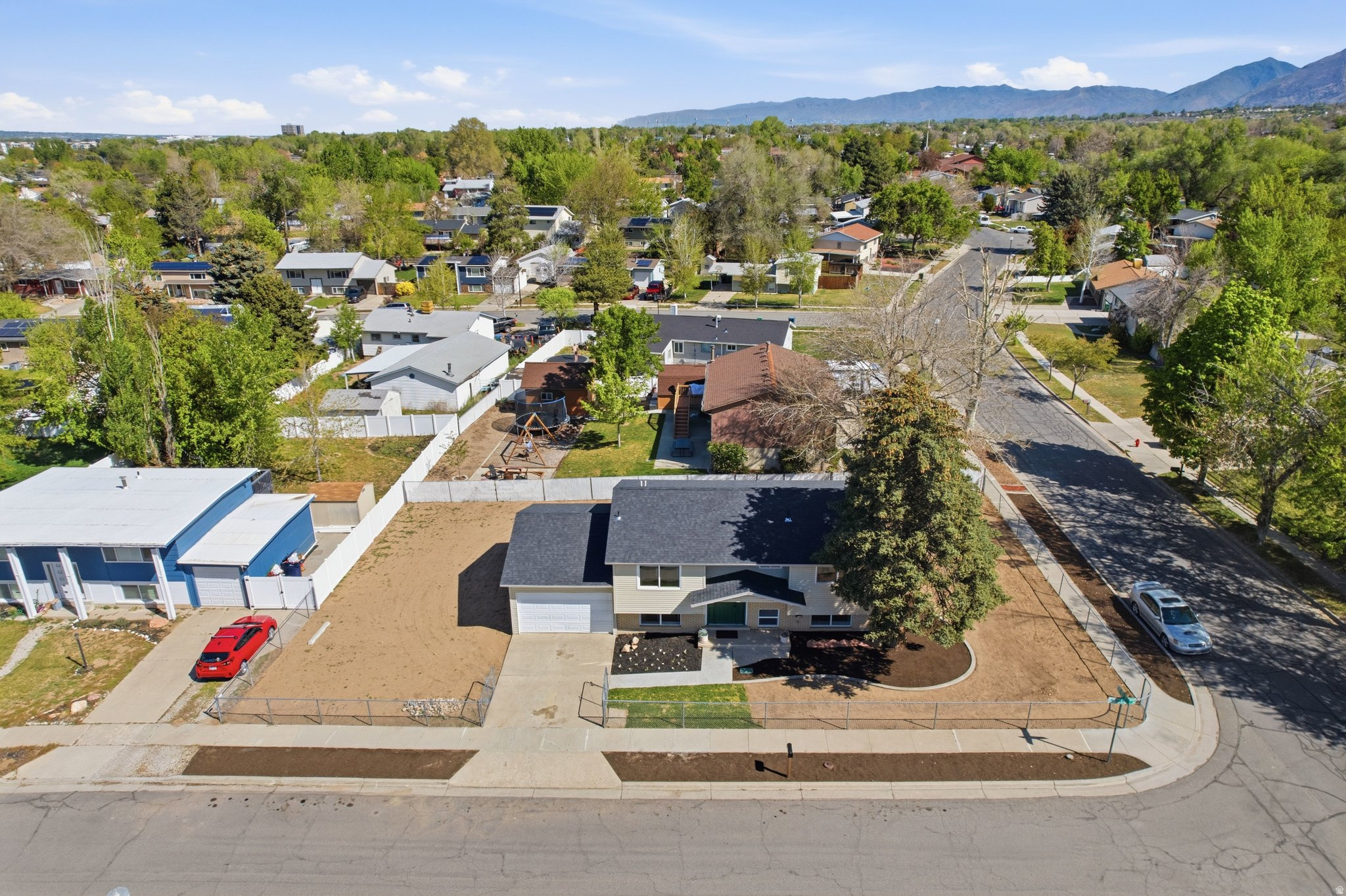 WHITE SANDS - Residential
