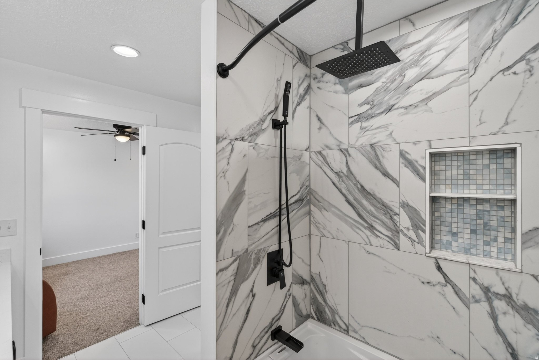 WHITE SANDS - Residential