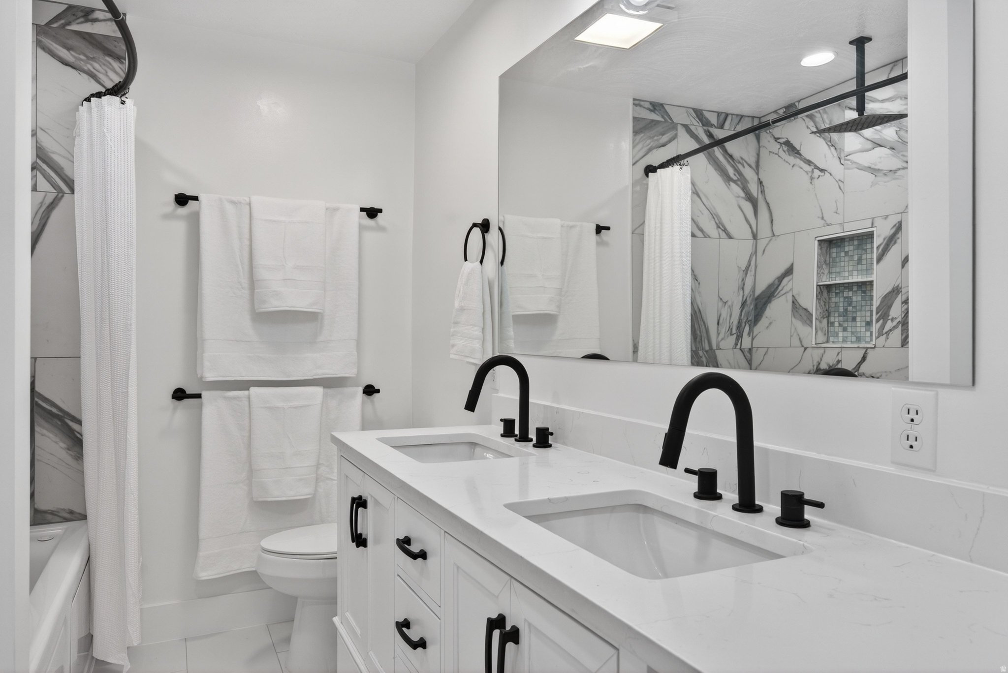 WHITE SANDS - Residential