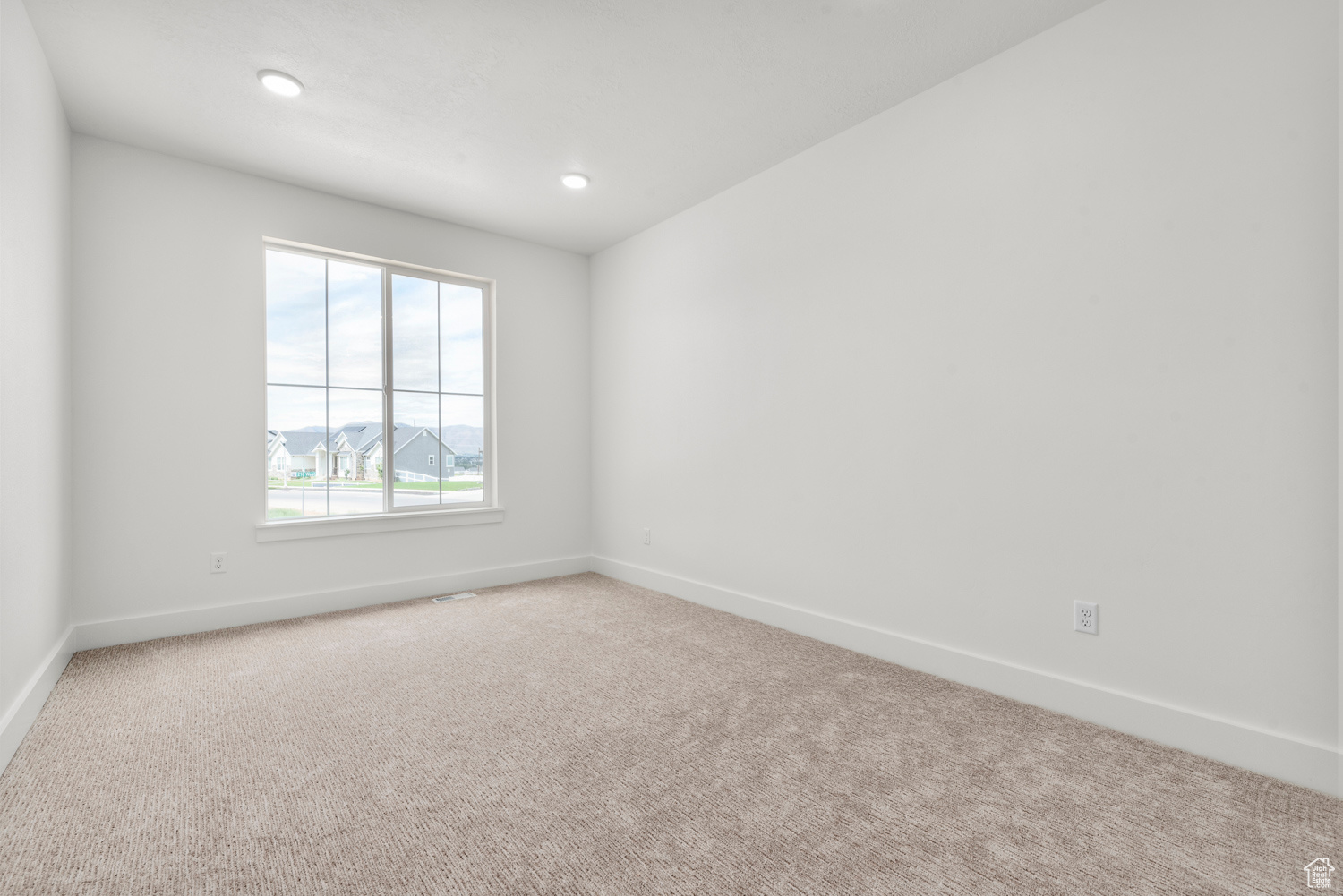 HART ESTATES - Residential