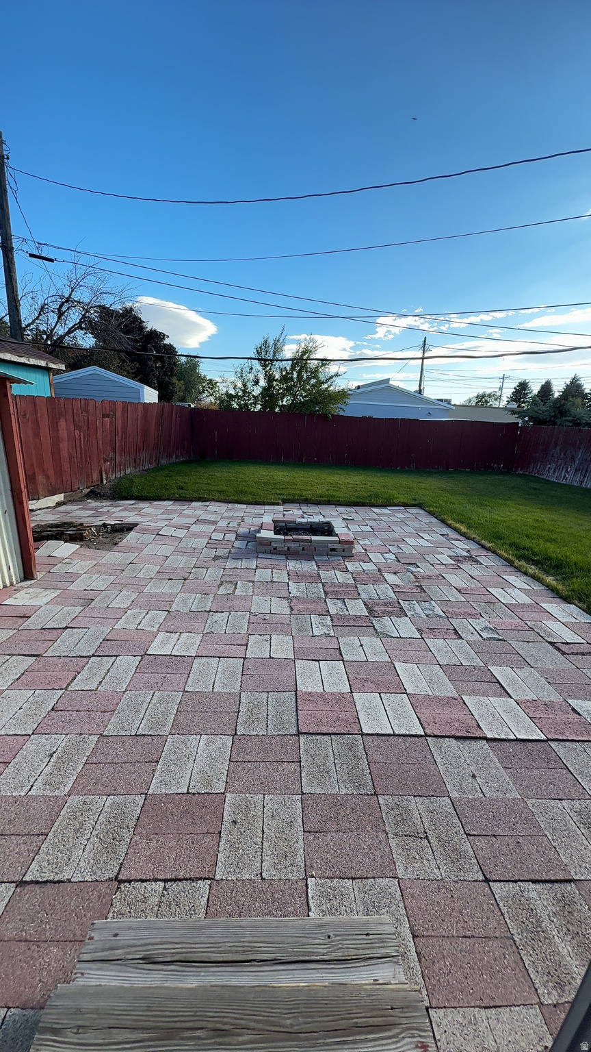 HILLCREST - Residential