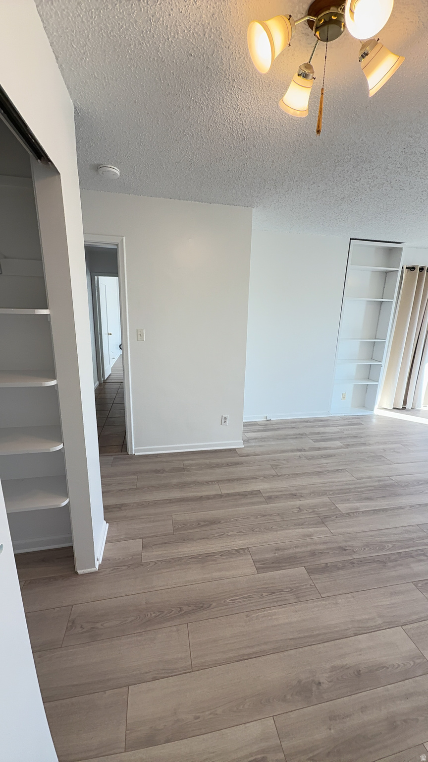 HILLCREST - Residential