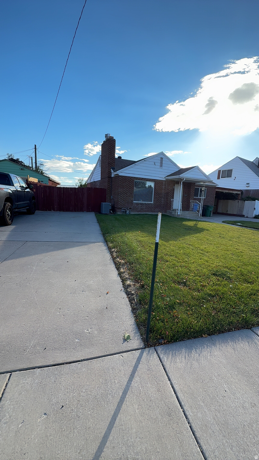 HILLCREST - Residential