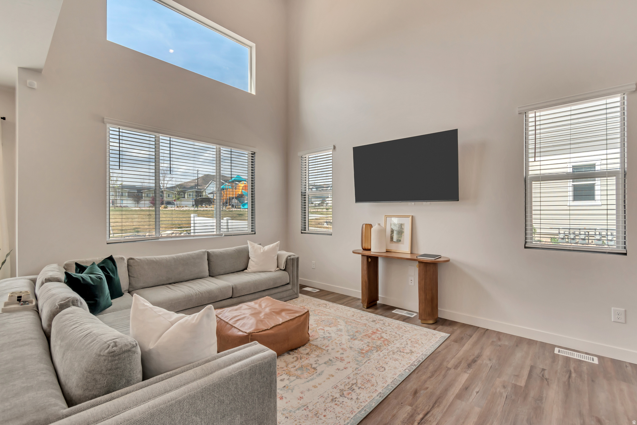 SUNFLOWER FIELDS - Residential