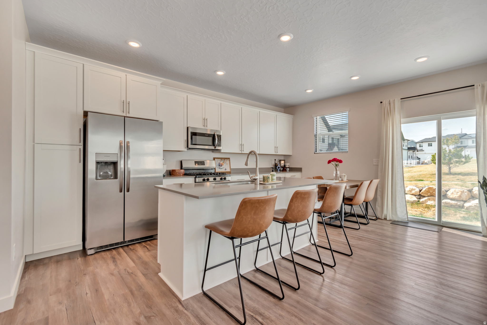 SUNFLOWER FIELDS - Residential