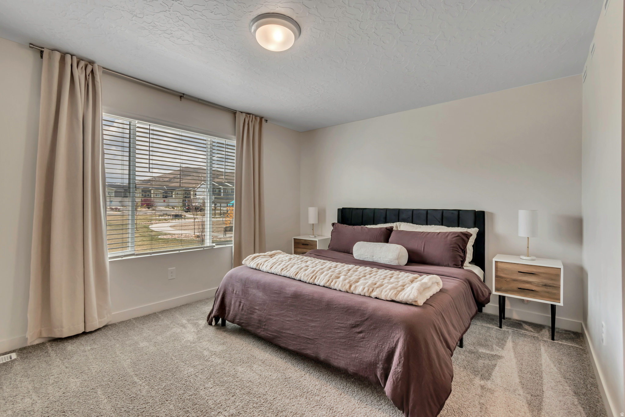 SUNFLOWER FIELDS - Residential