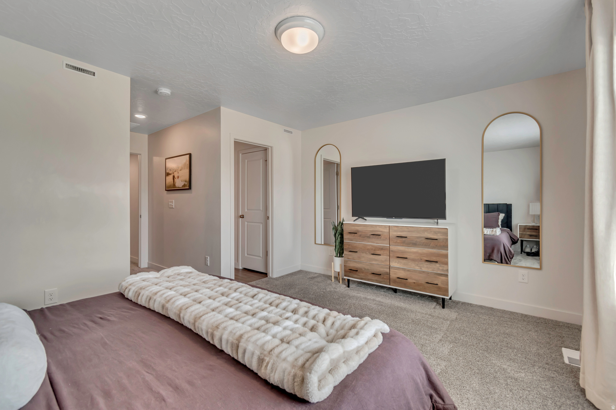 SUNFLOWER FIELDS - Residential