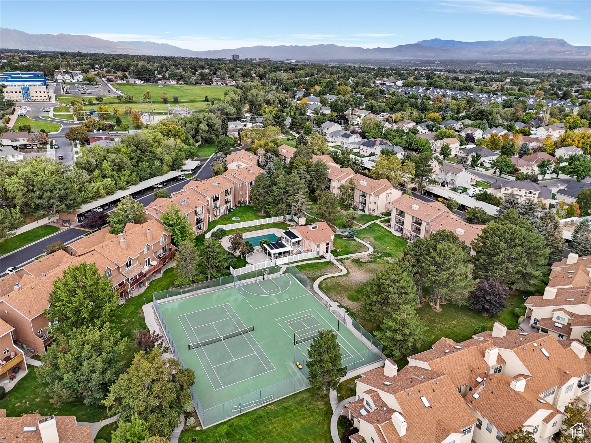 BRIARWOOD - Residential