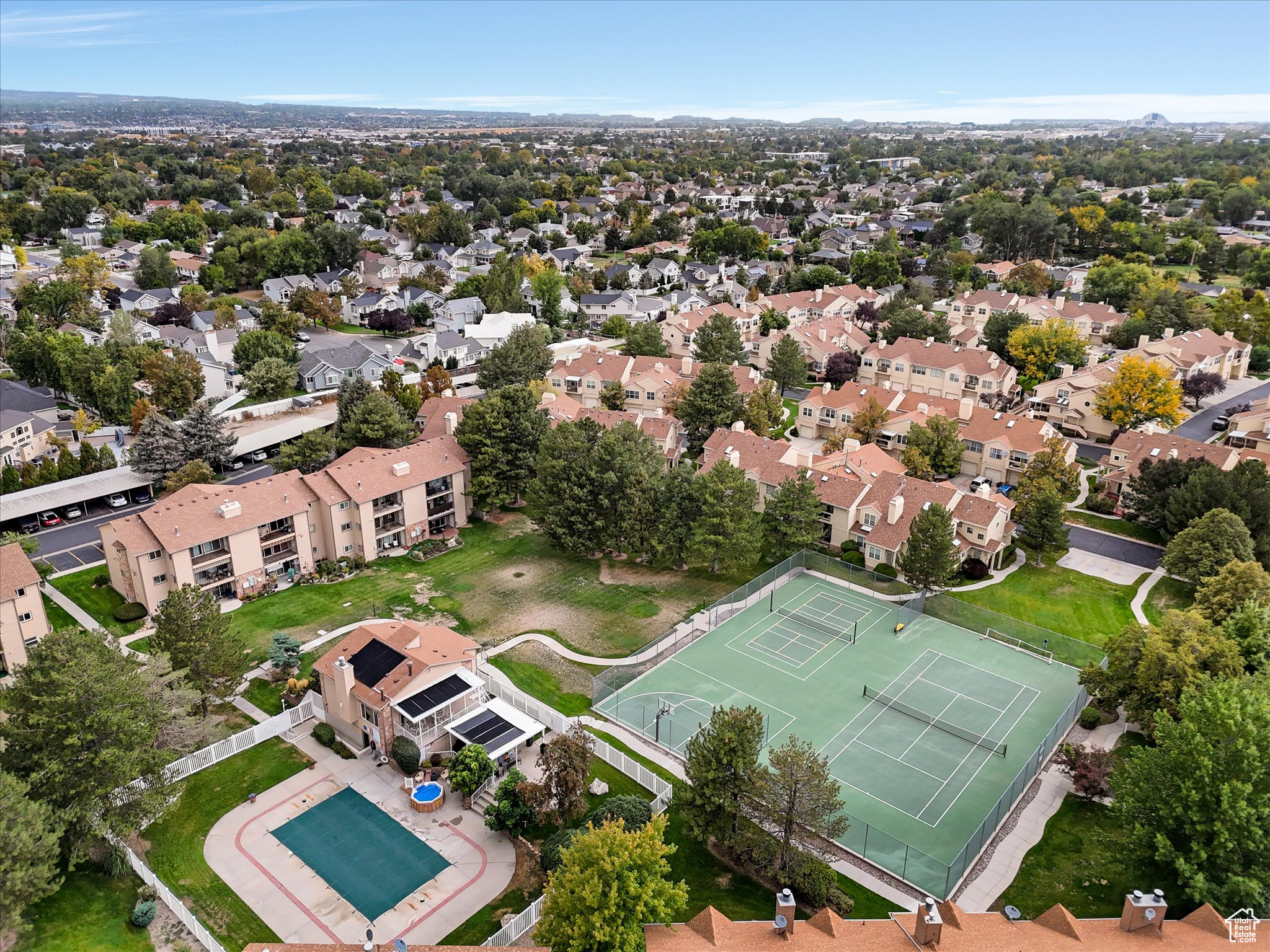 BRIARWOOD - Residential