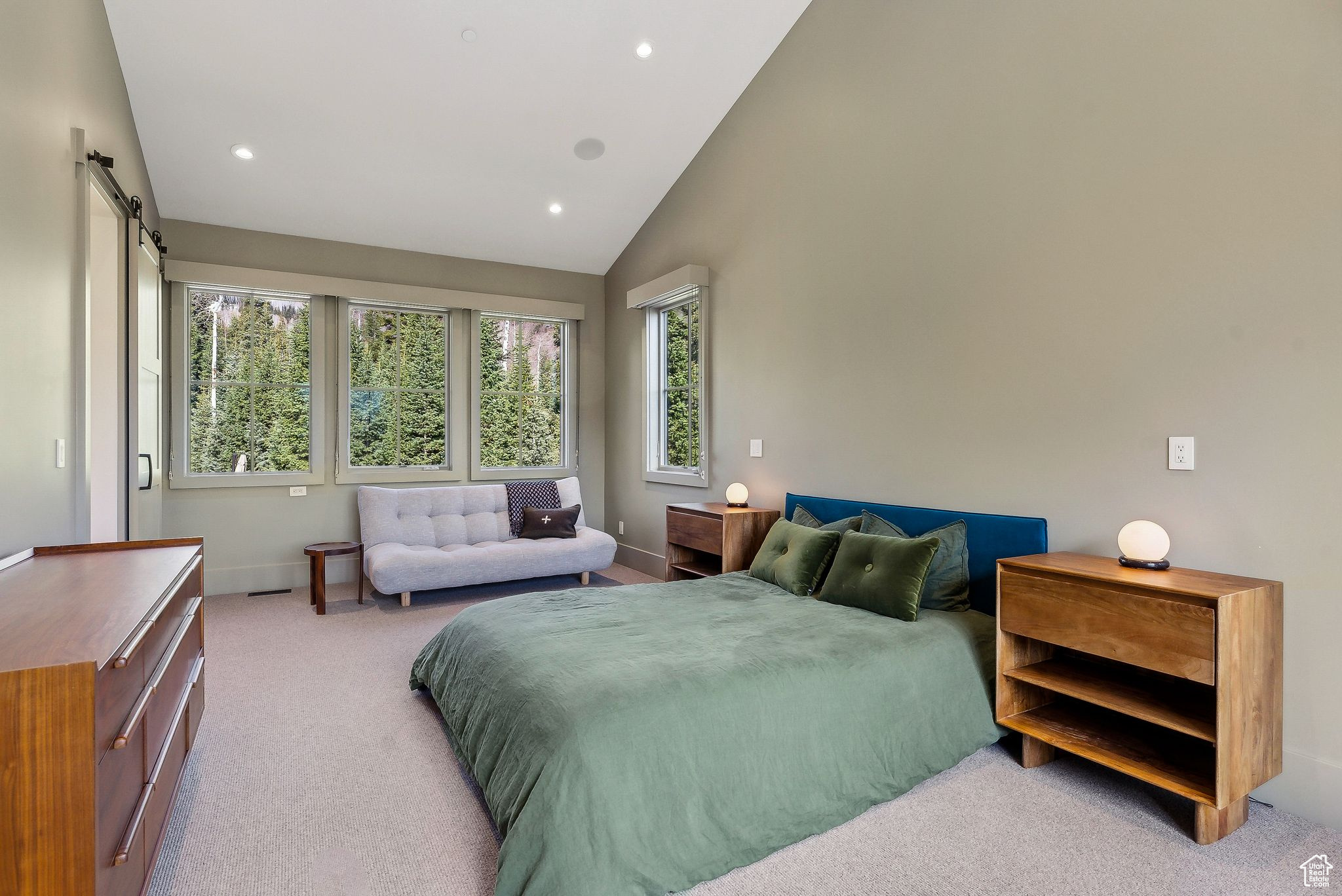 WHITE PINE RANCHES - Residential
