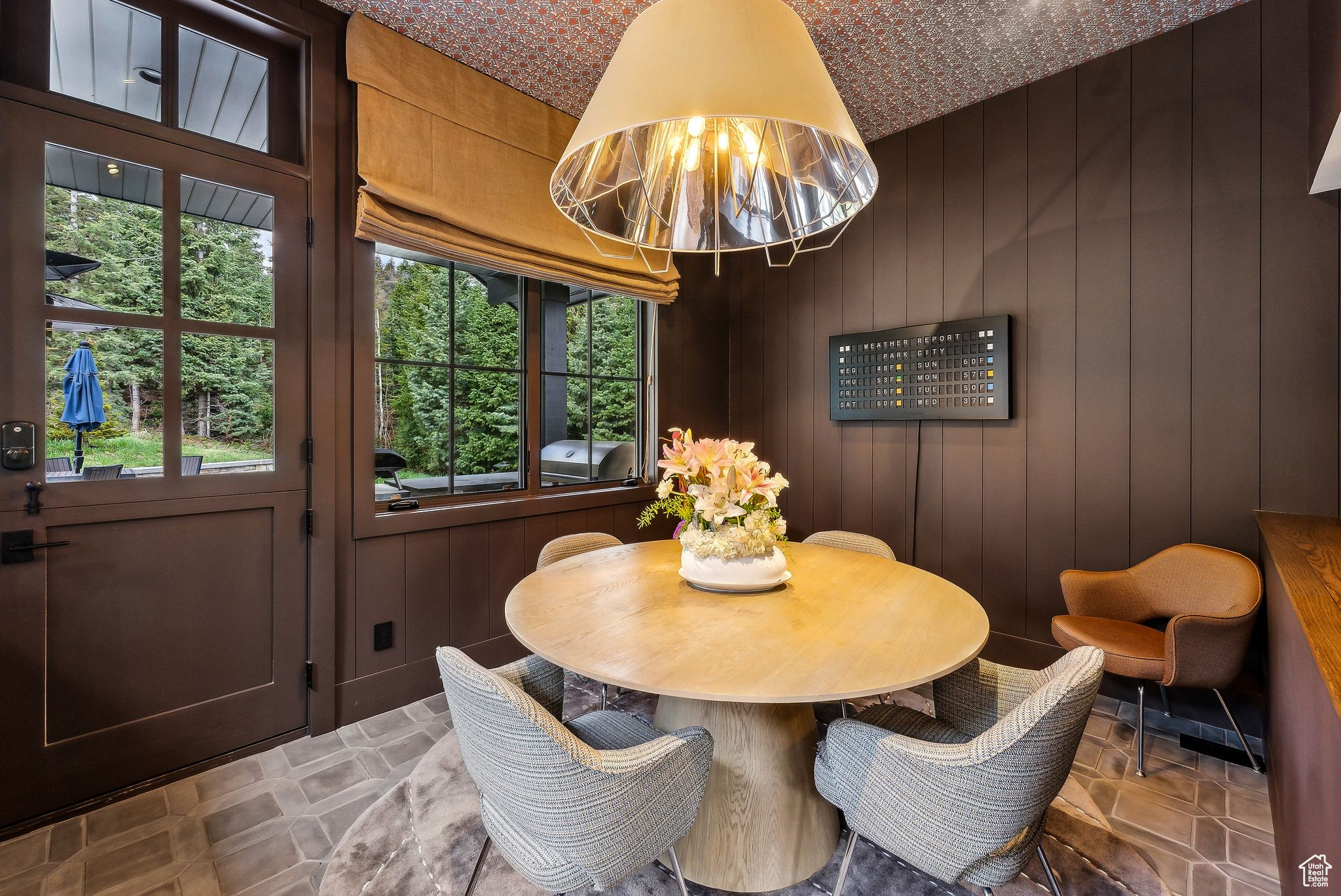 WHITE PINE RANCHES - Residential