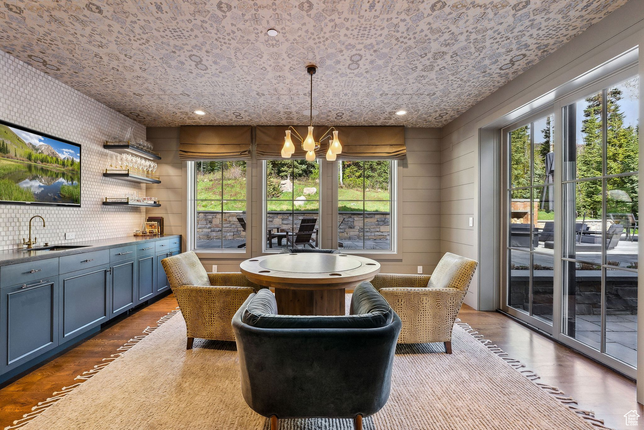 WHITE PINE RANCHES - Residential