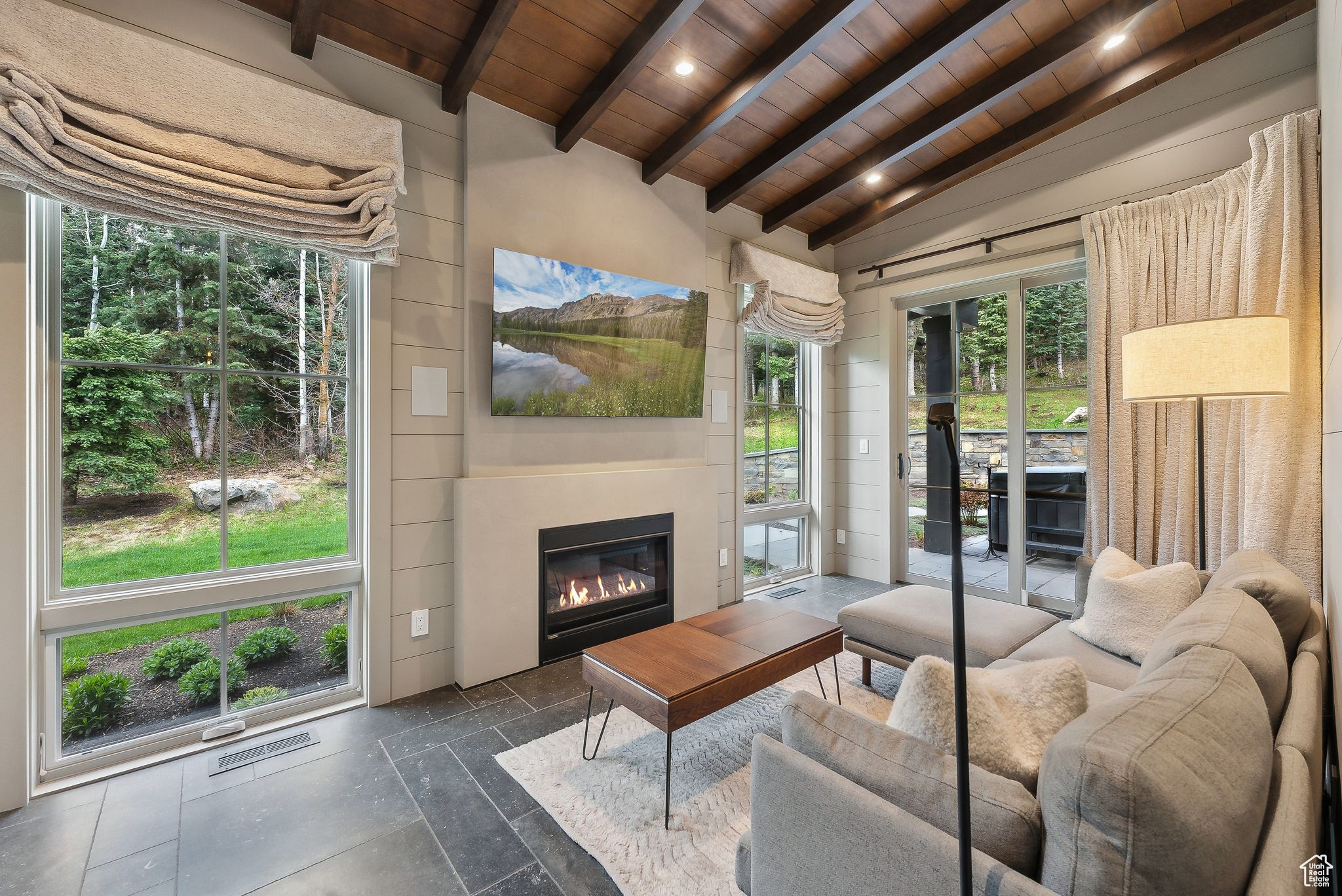 WHITE PINE RANCHES - Residential