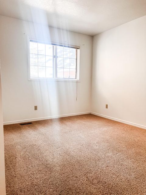 Tiny photo for 939 SCHNEITTER CIR #I-3, Midway, UT 84049 (MLS # 2146380)