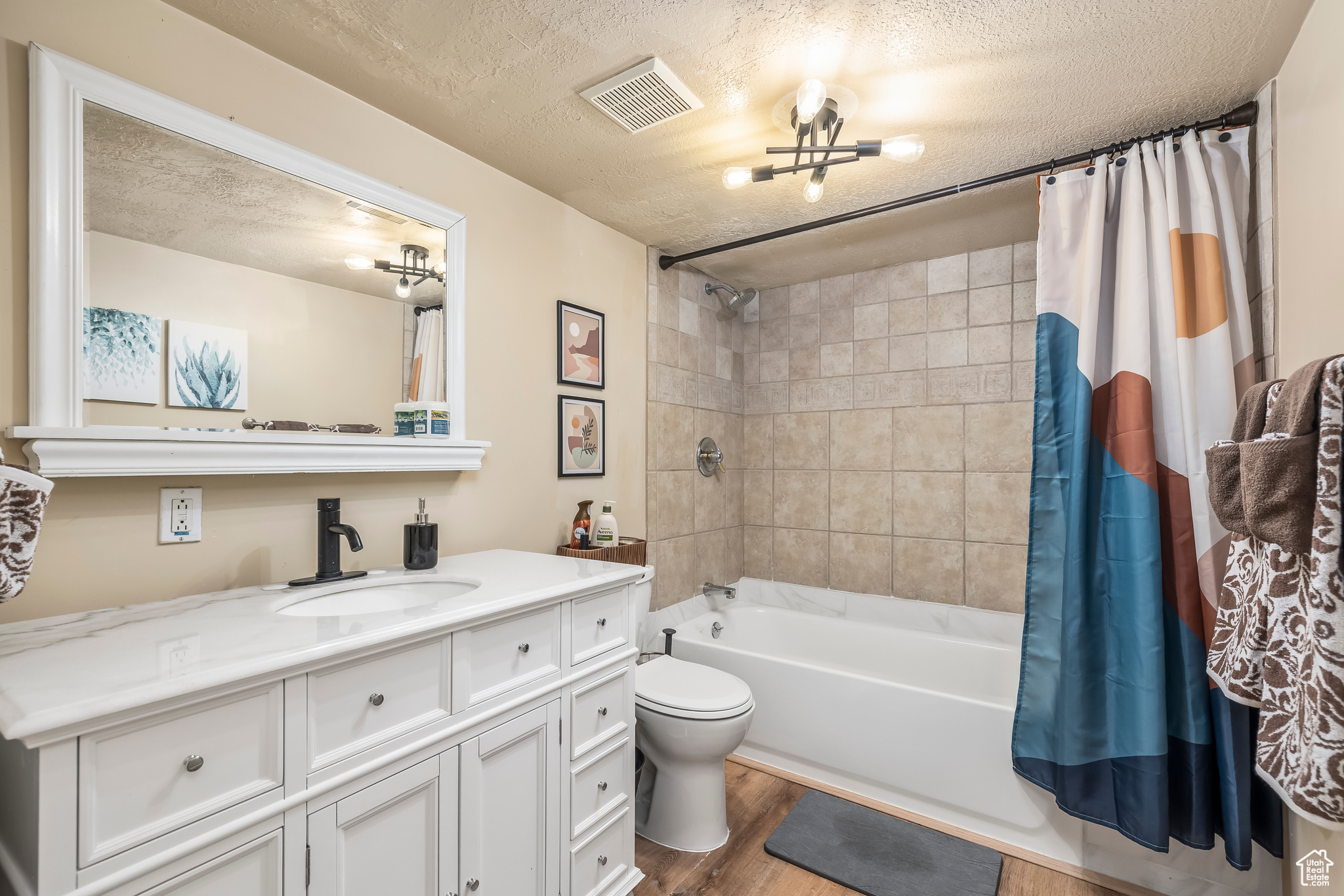 HOLMES HOLLOW - Residential