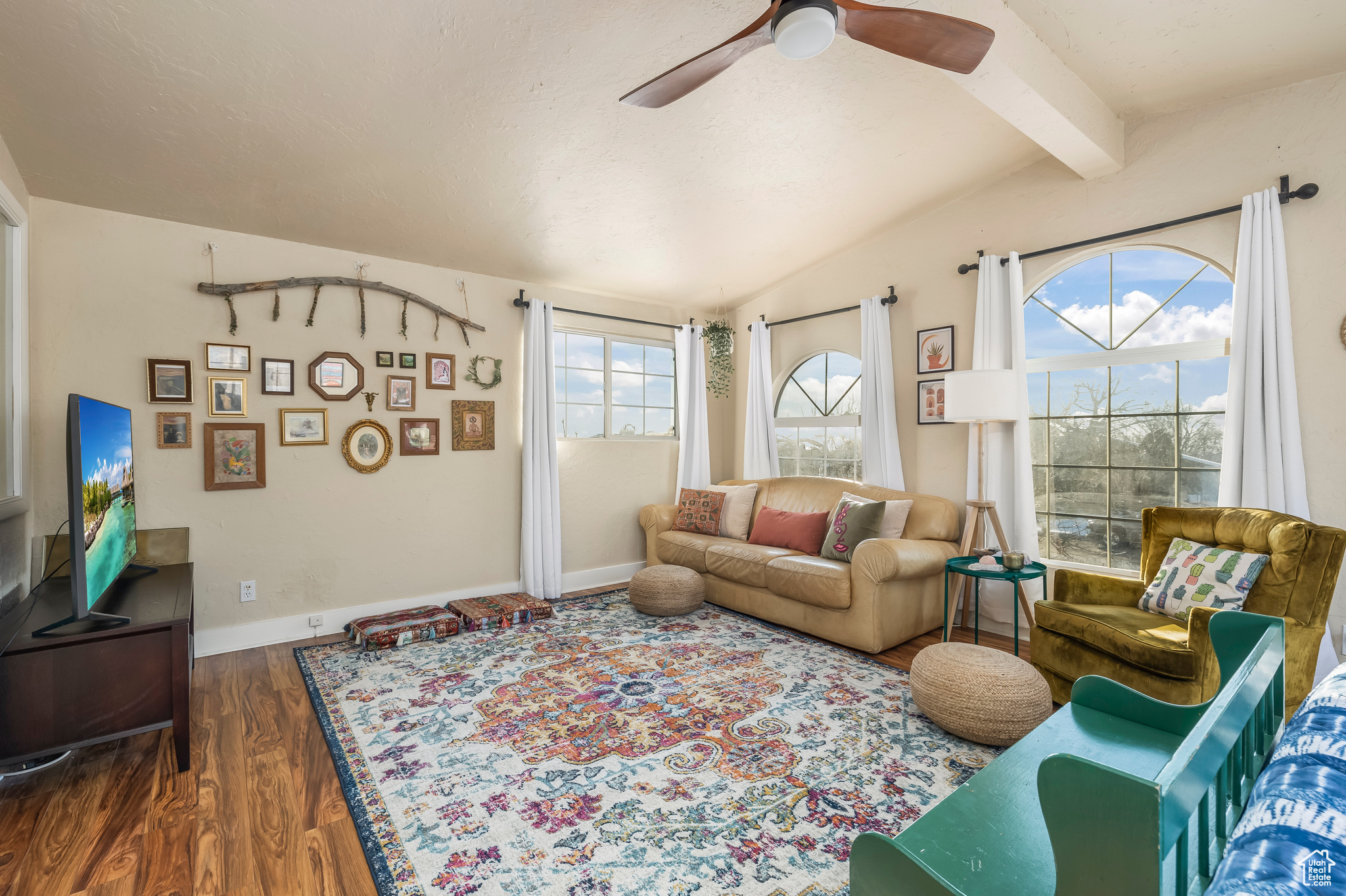 HOLMES HOLLOW - Residential