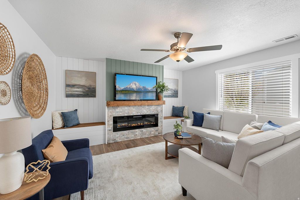 Photo of 895 N 90 W, Santaquin, UT 84655 (MLS # 2149540)