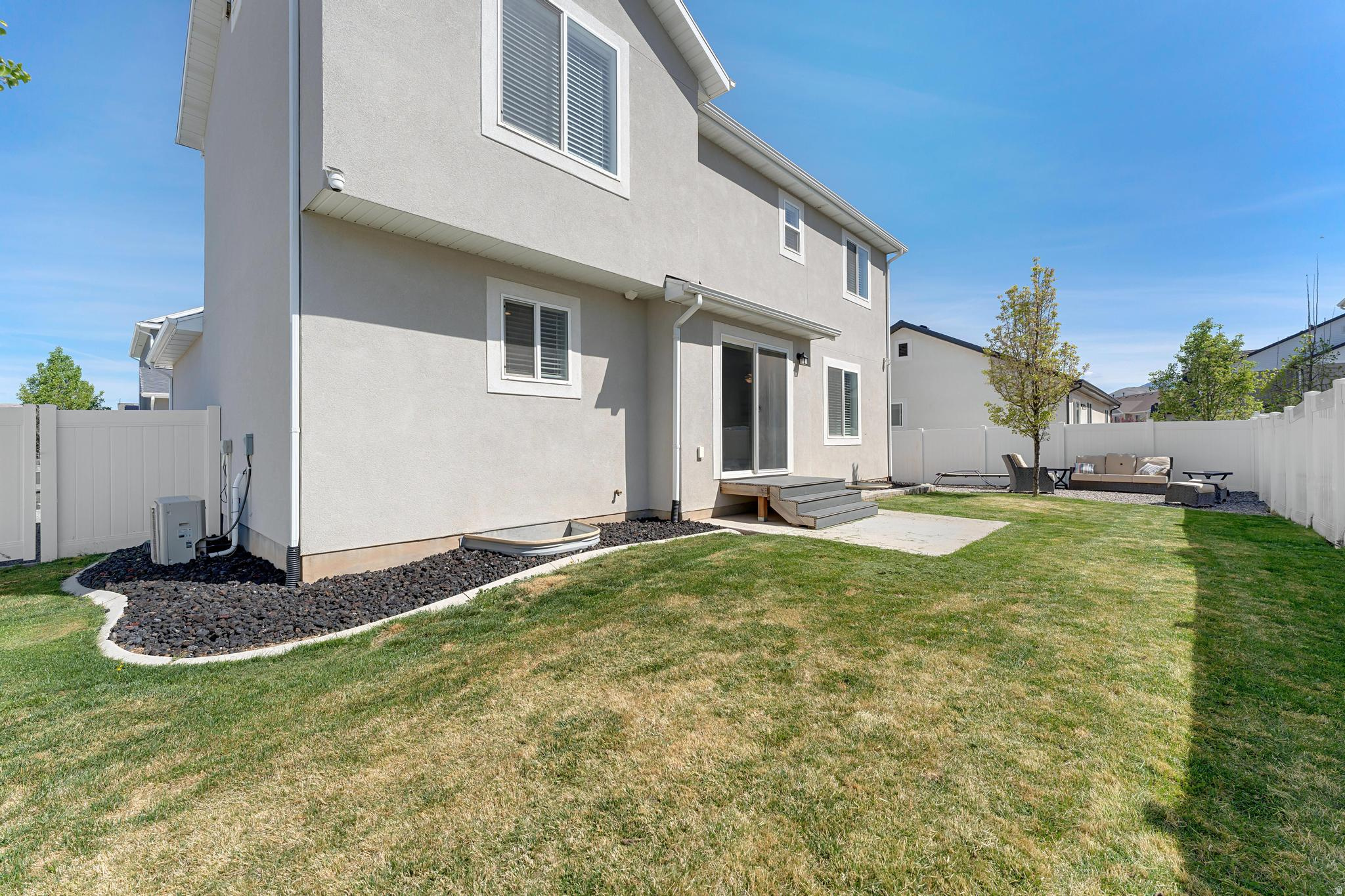 APPLE HOLLOW - Residential