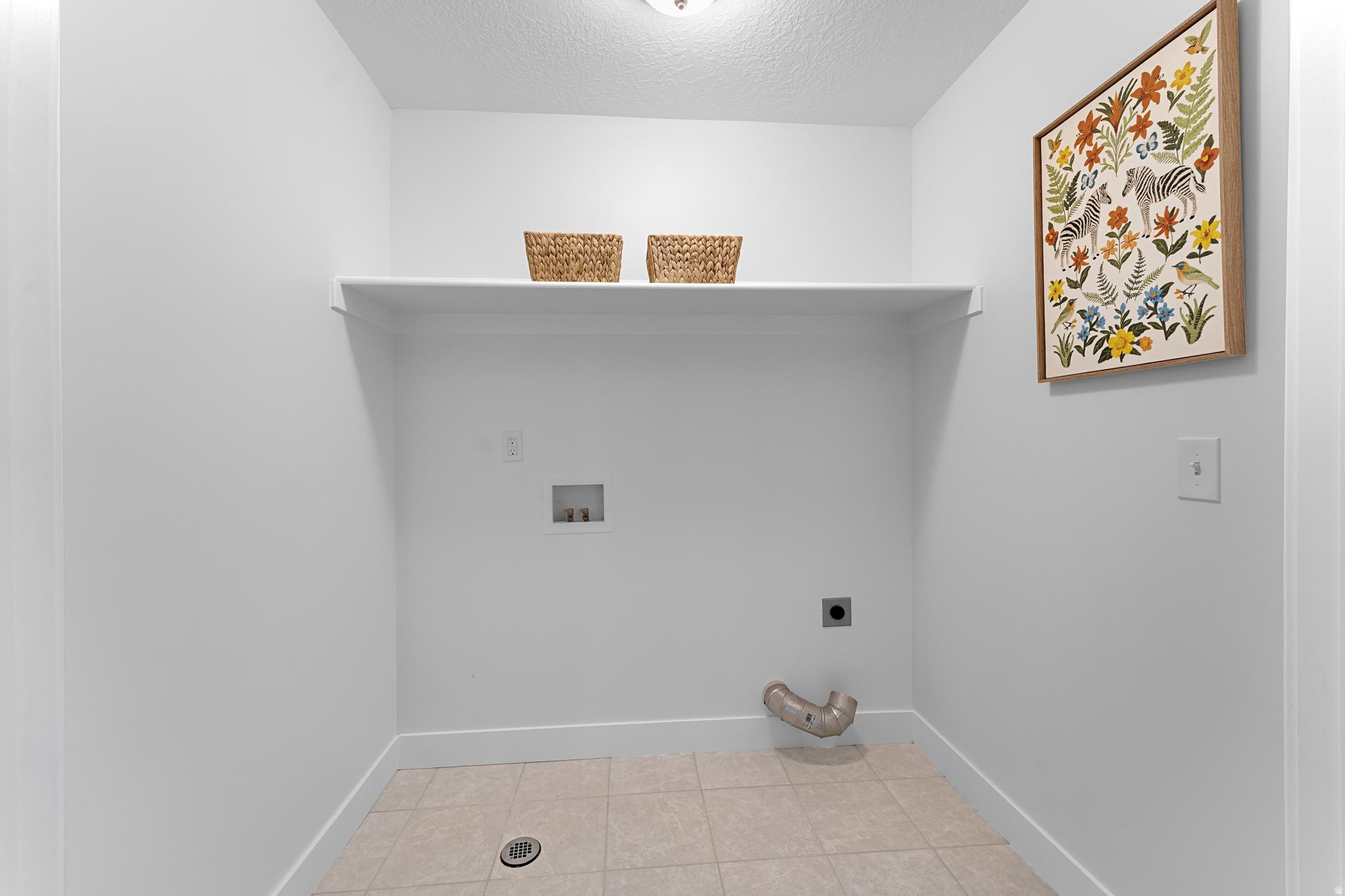 APPLE HOLLOW - Residential