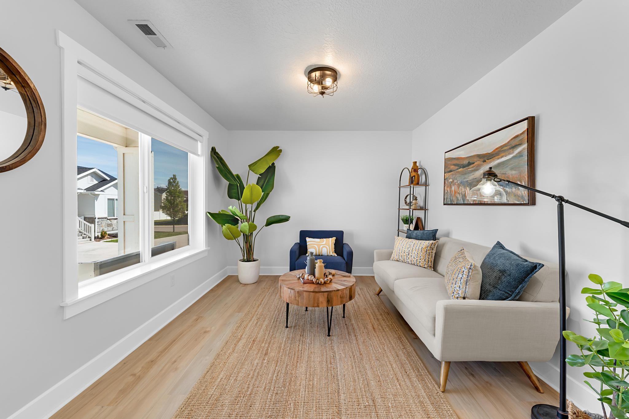 APPLE HOLLOW - Residential