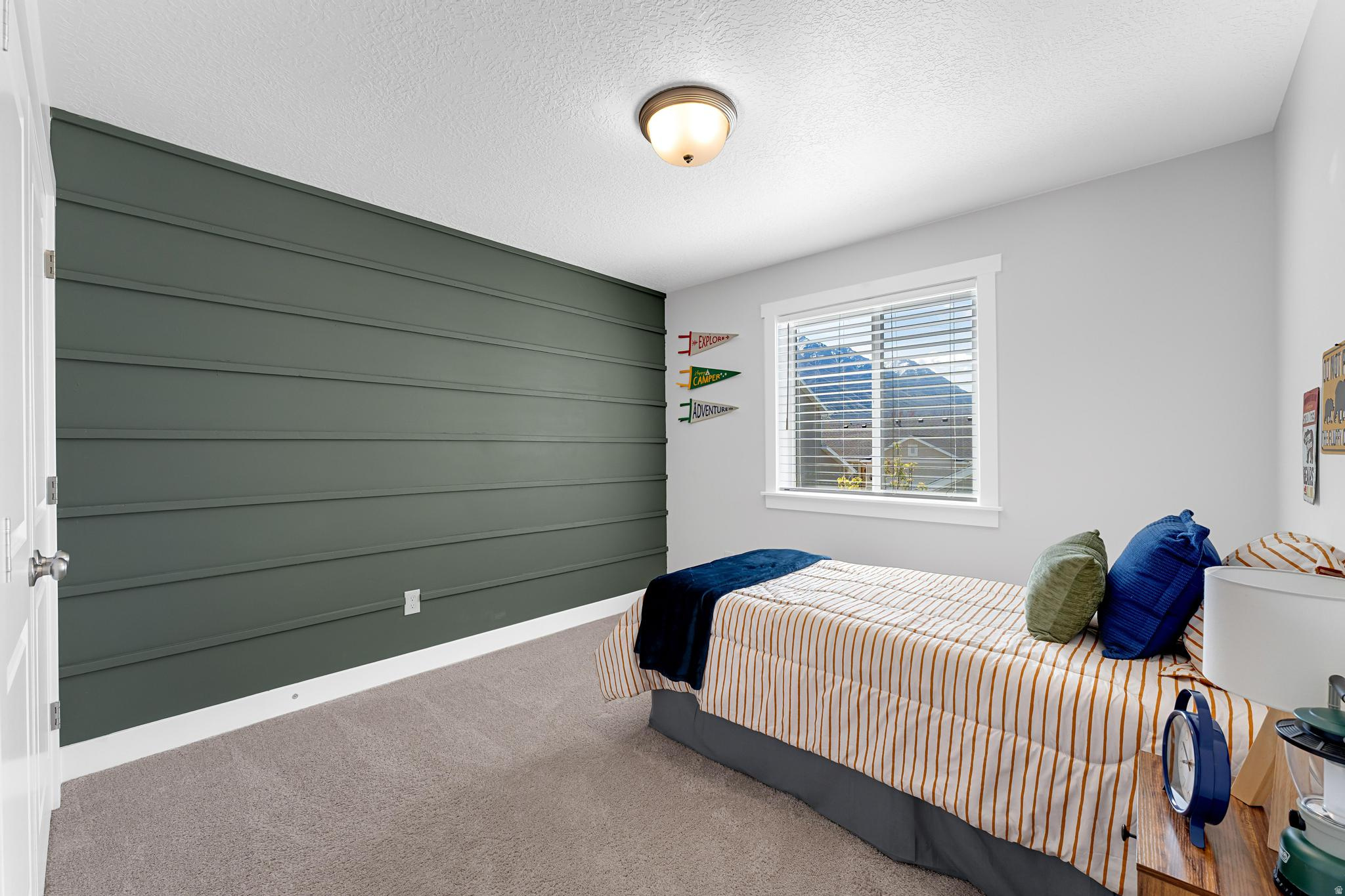 APPLE HOLLOW - Residential