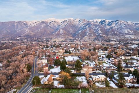 Tiny photo for 2124 E CHERRY LN, Layton, UT 84040 (MLS # 2134914)