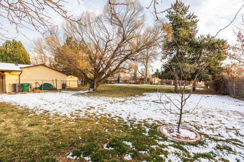Tiny photo for 2124 E CHERRY LN, Layton, UT 84040 (MLS # 2134914)