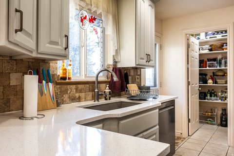 Tiny photo for 2124 E CHERRY LN, Layton, UT 84040 (MLS # 2134914)