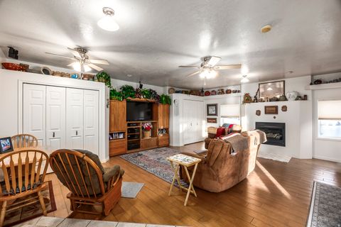 Tiny photo for 2124 E CHERRY LN, Layton, UT 84040 (MLS # 2134914)