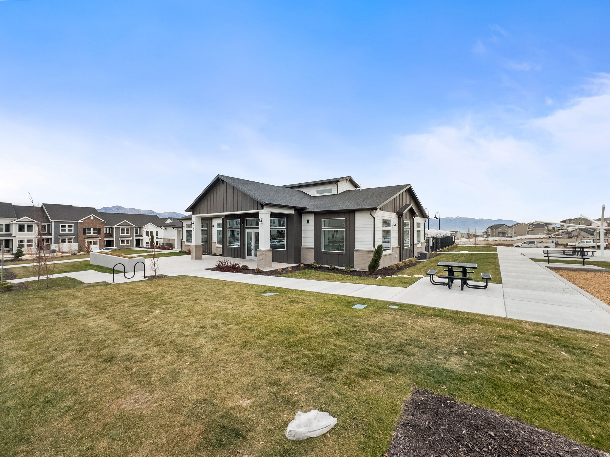 HIGHRIDGE - Residential