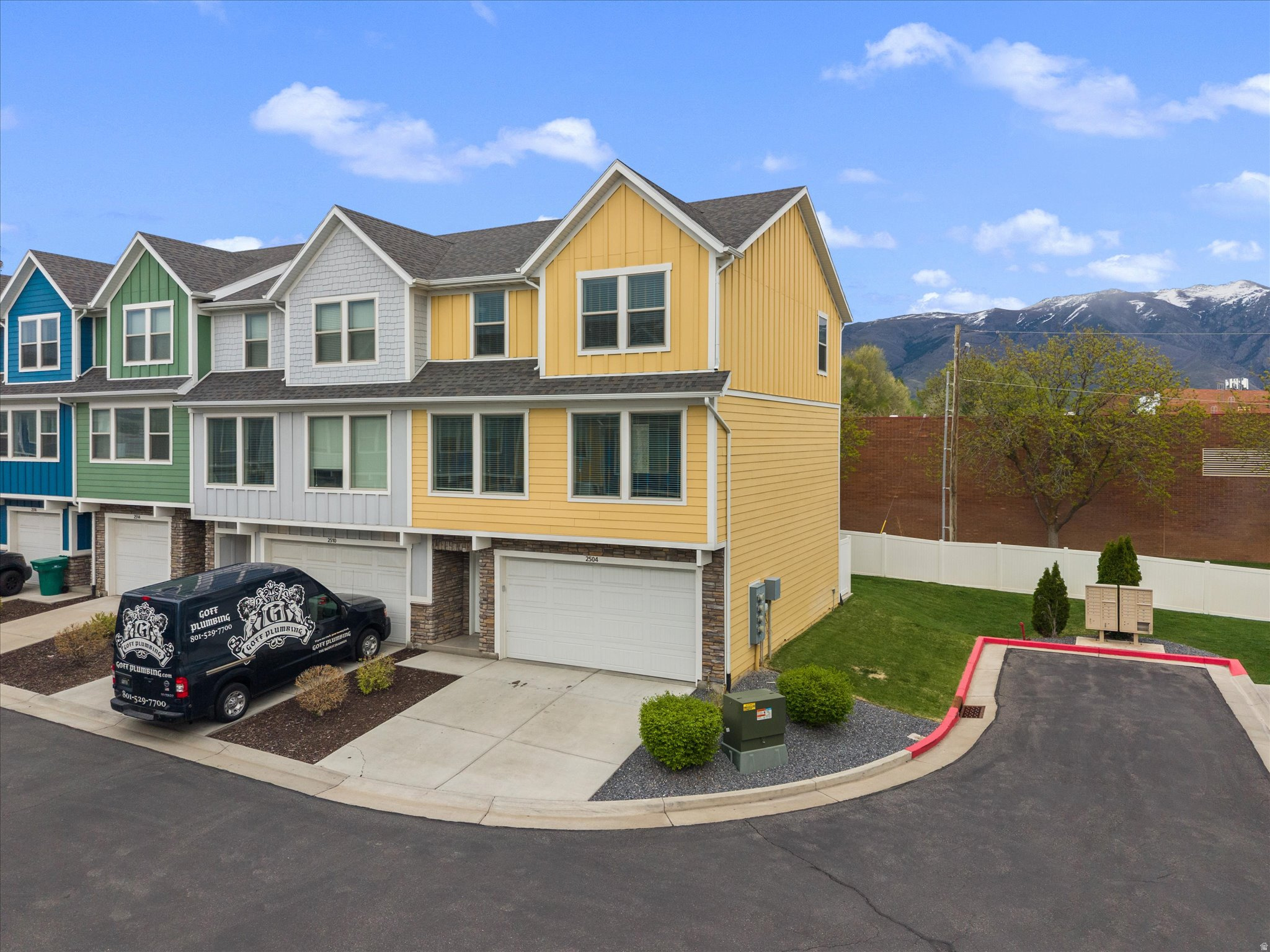 THE RIDGE KNIGHTS CO - Residential