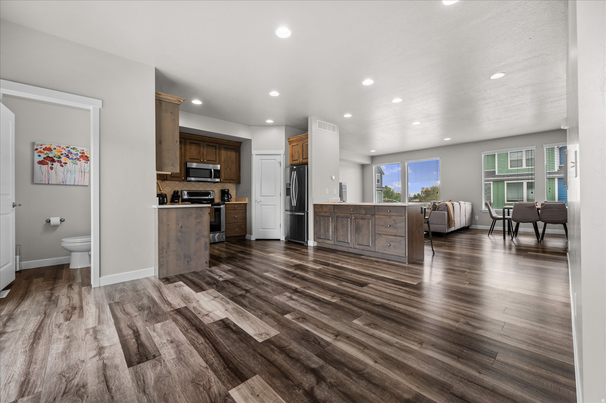 THE RIDGE KNIGHTS CO - Residential