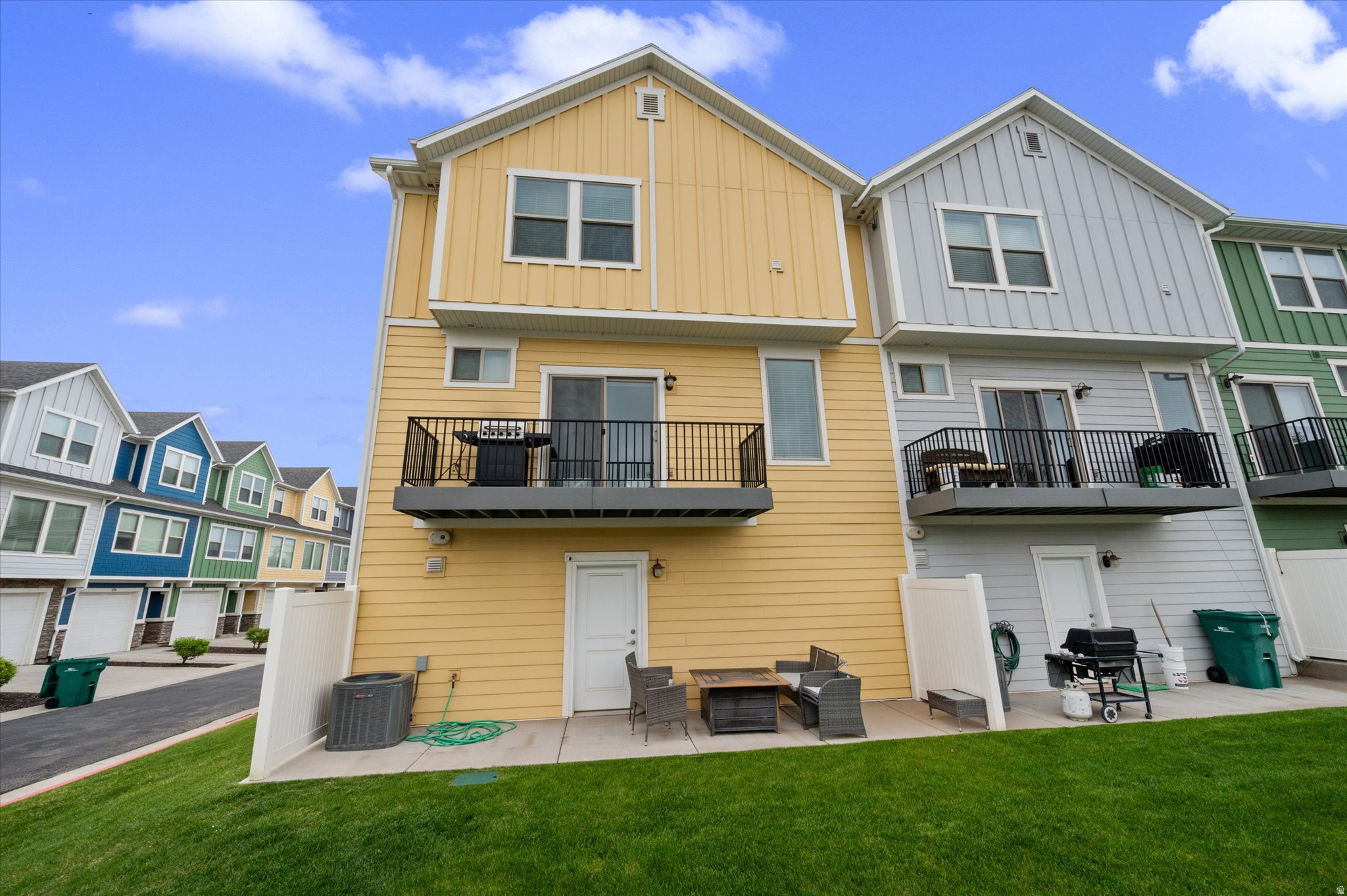 THE RIDGE KNIGHTS CO - Residential