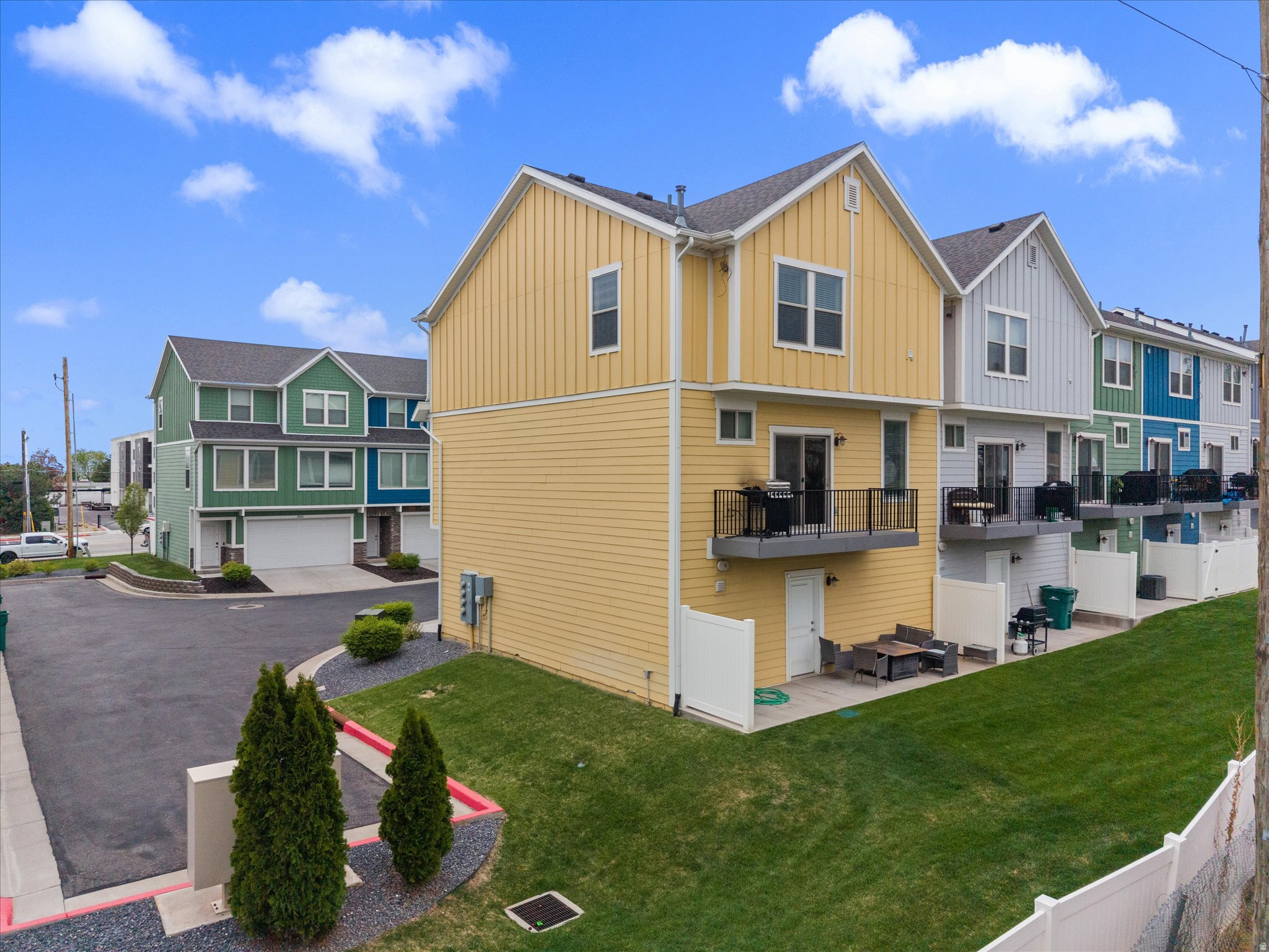 THE RIDGE KNIGHTS CO - Residential