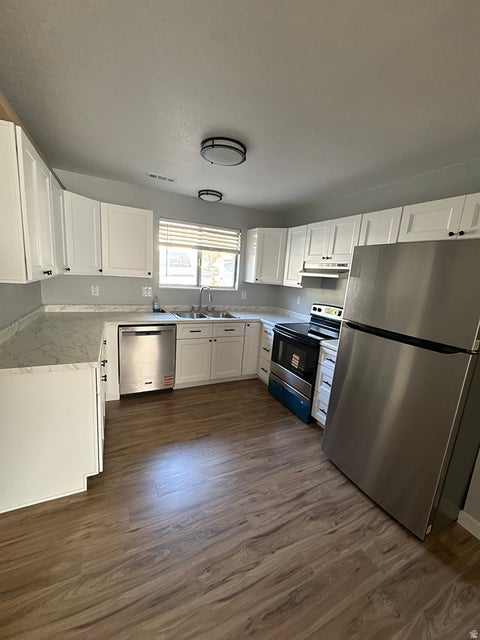 Tiny photo for 2083 S CALIFORNIA AVE E #A, Provo, UT 84606 (MLS # 2180411)