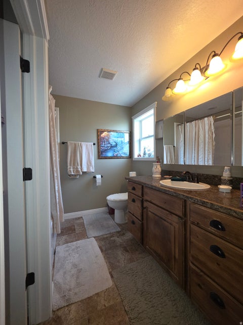 Tiny photo for 335 E 100 N, Hyrum, UT 84319 (MLS # 2169668)