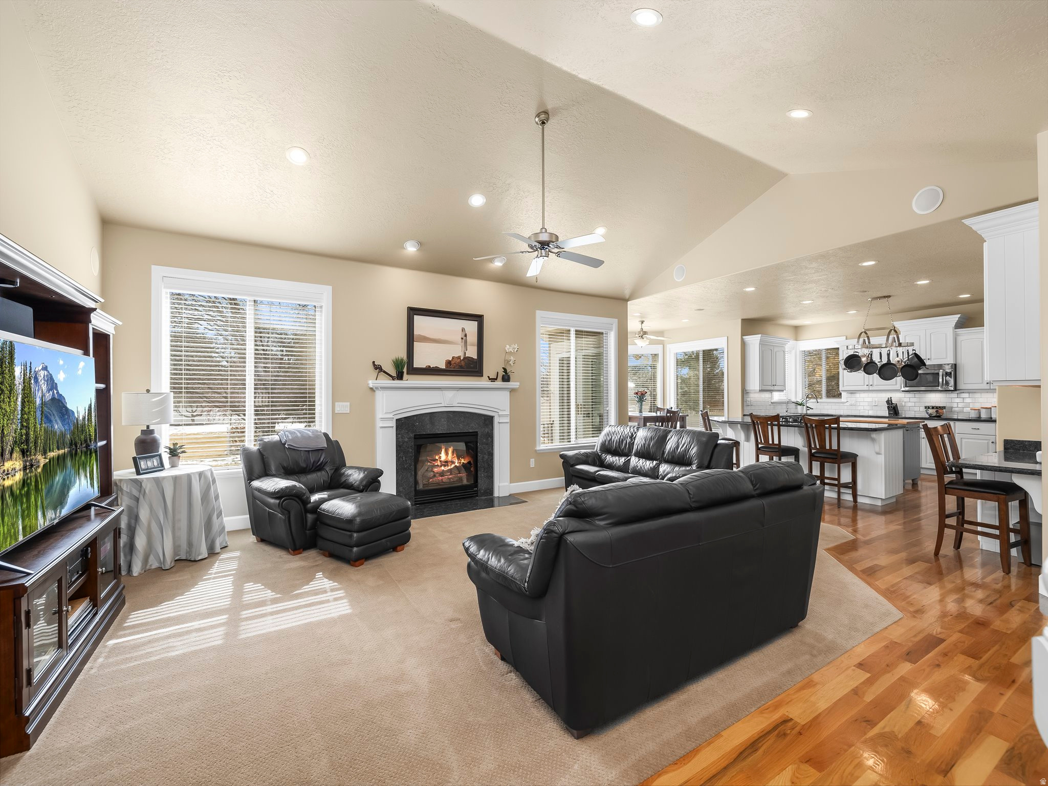 HIGH VALLEY ESTATES - Residential