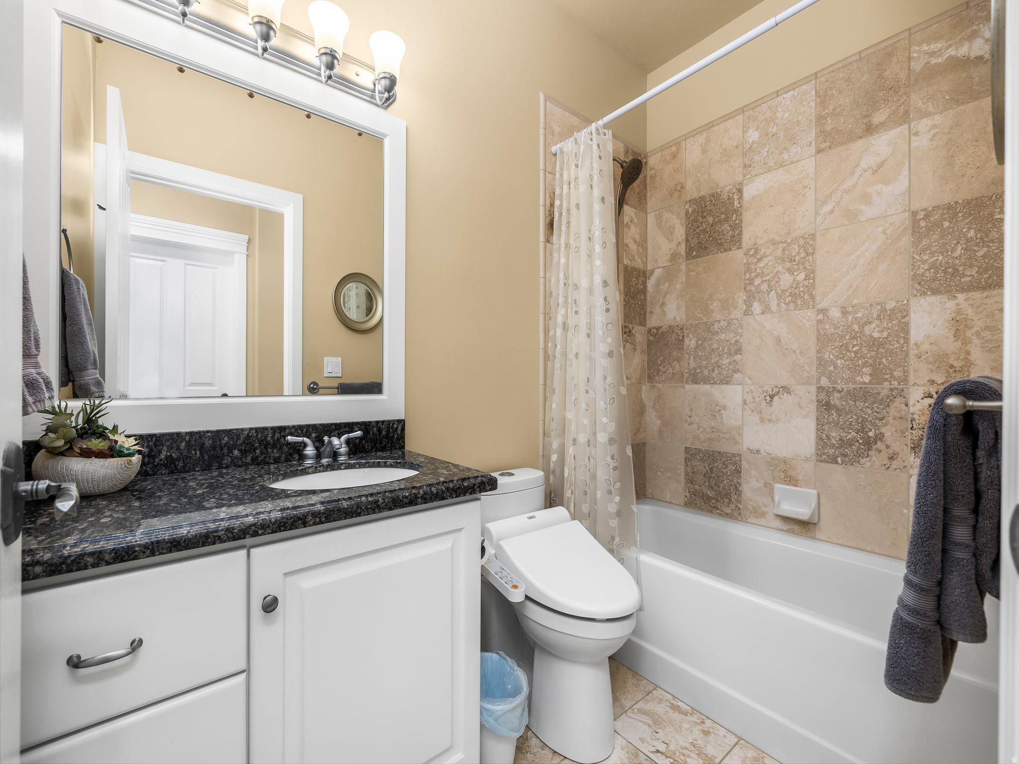 HIGH VALLEY ESTATES - Residential